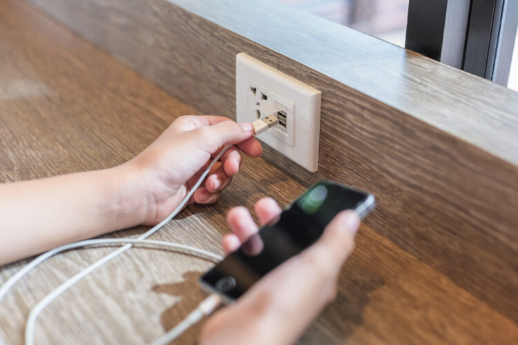 Charging phone battery from built-in usb socket.