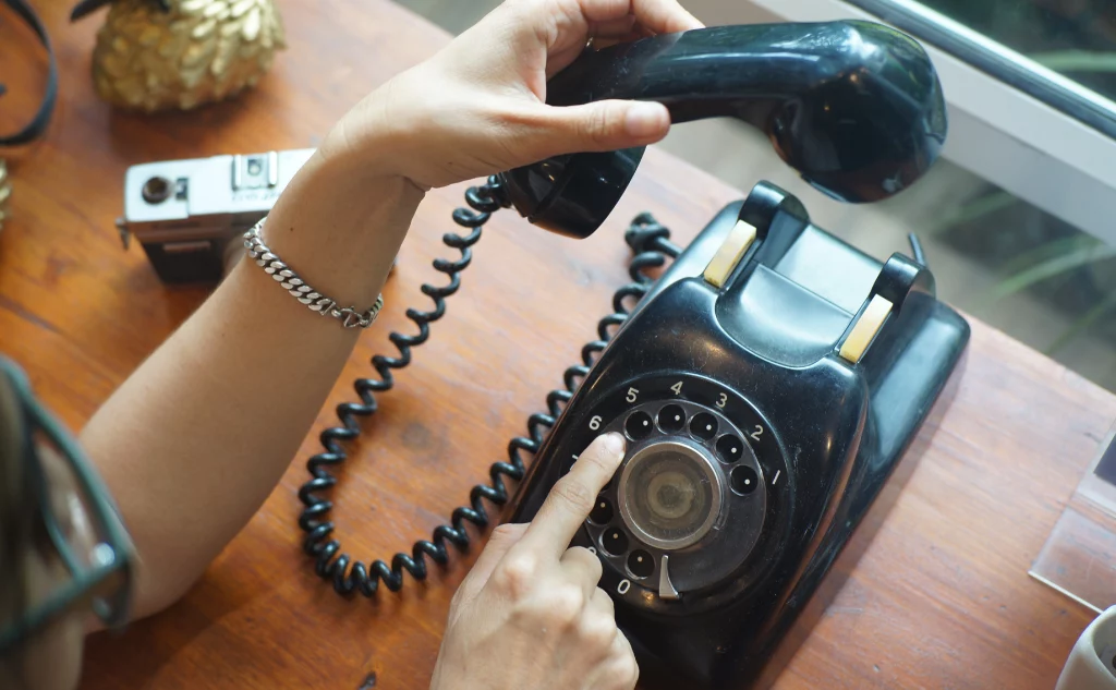 Rotary Dial Phones: Do They Still Work? (+ Conntect to Cell)