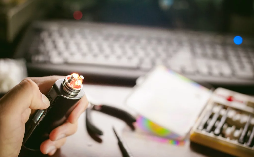 6 Ways to Charge Your Vape Battery Without a Charger.