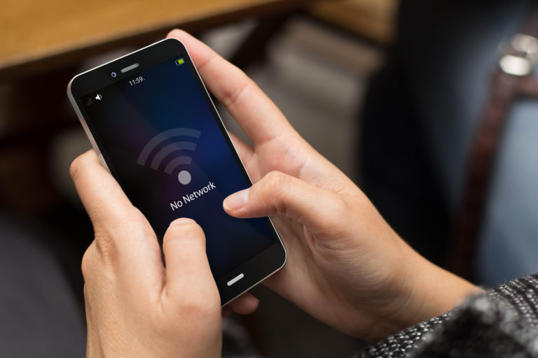 if my phone is on airplane mode will messages deliver